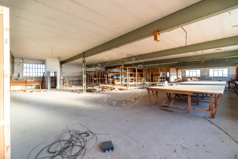 Property in Mataró (INDUSTRIA) – photo 13